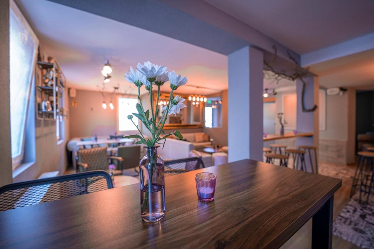 Dettingen an der Erms Village Bistro & Bar Fremdenzimmer מראה חיצוני תמונה